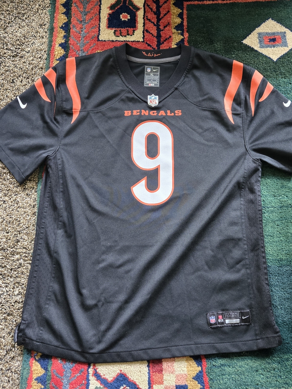 Nike Cincinnati Bengals Joe Burrow #9 Black NFLPA Jersey Women's XL